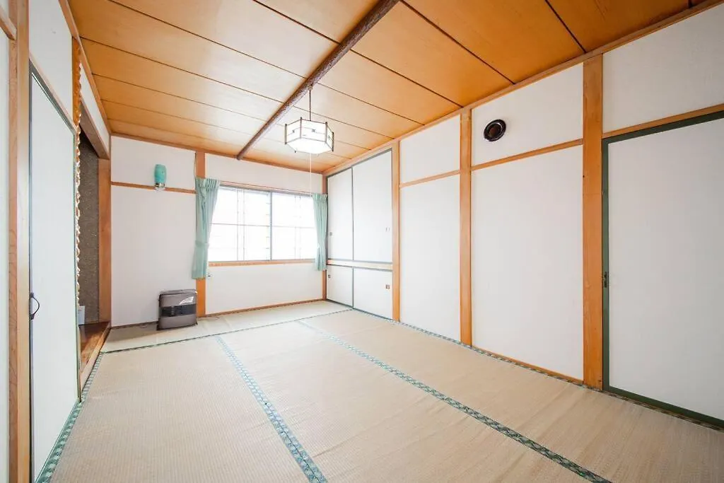 Guesthouse Chiyogaoka 旭川市 0*,